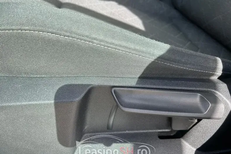 Volkswagen Golf din 2021 cu 166.000 km - oferta VOL103092 - foto 18