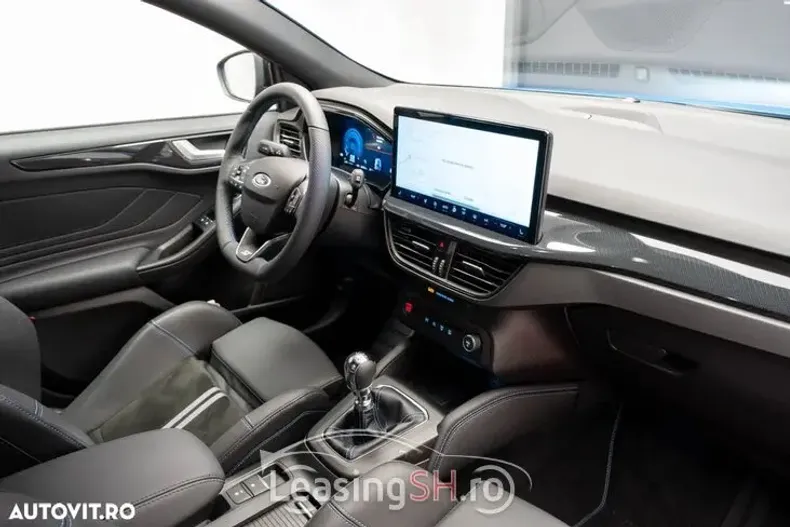 Ford Focus din 2025 cu 5.700 km - oferta FOR103182 - foto 9
