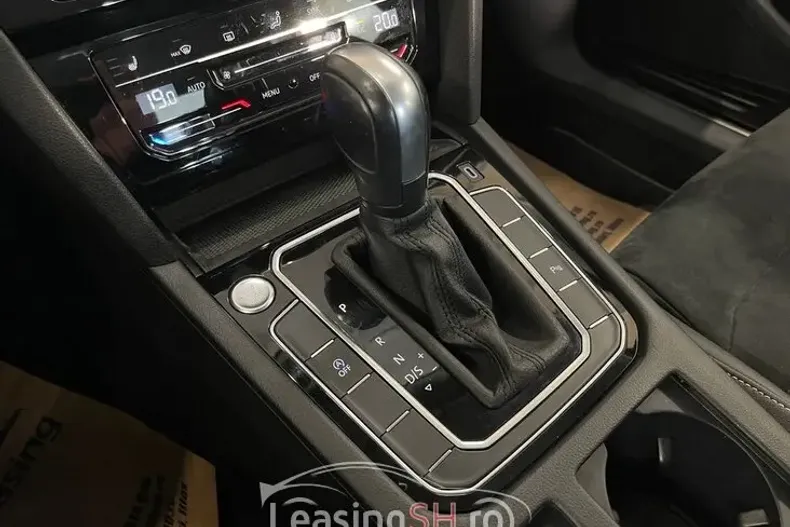 Volkswagen Passat din 2020 cu 90.178 km - oferta VOL103154 - foto 25