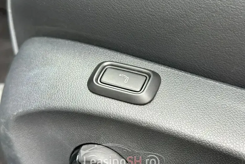 Volkswagen Passat din 2024 cu 24.500 km - oferta VOL93759 - foto 19