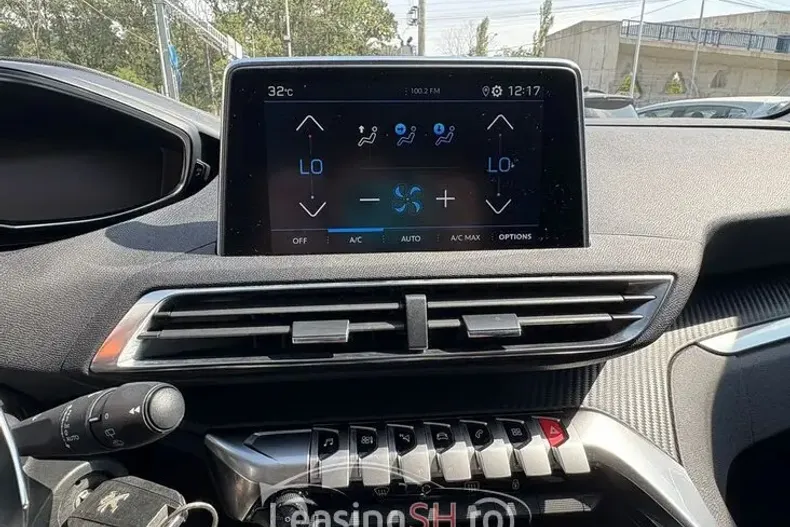 Peugeot 3008 din 2019 cu 96.610 km - oferta PEU102855 - foto 3