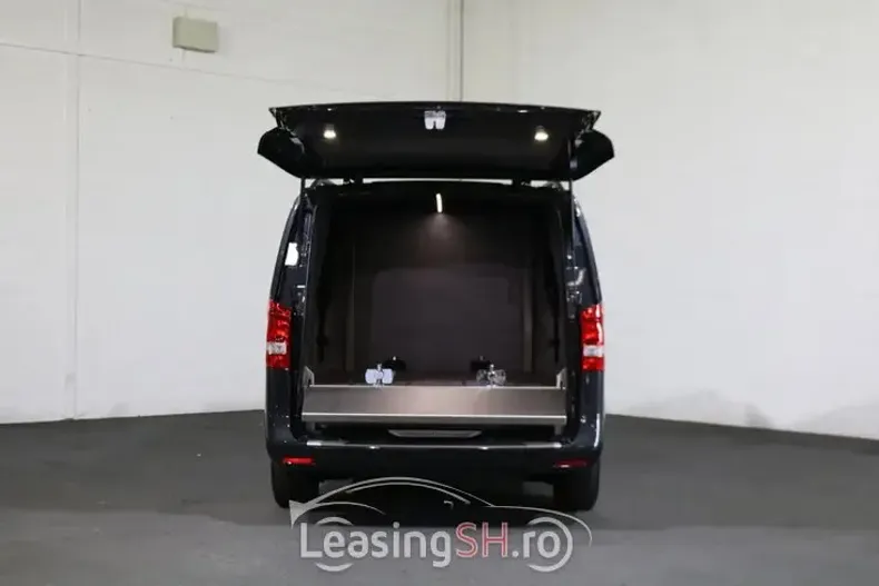 Mercedes-Benz Vito din 2023 cu 7.038 km - oferta MER96778 - foto 4