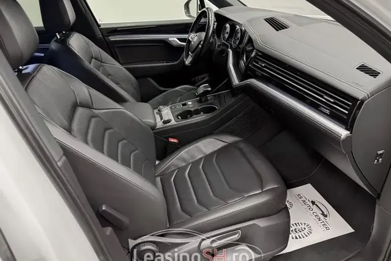 Volkswagen Touareg din 2019 cu 142.000 km - oferta VOL95356 - foto 9