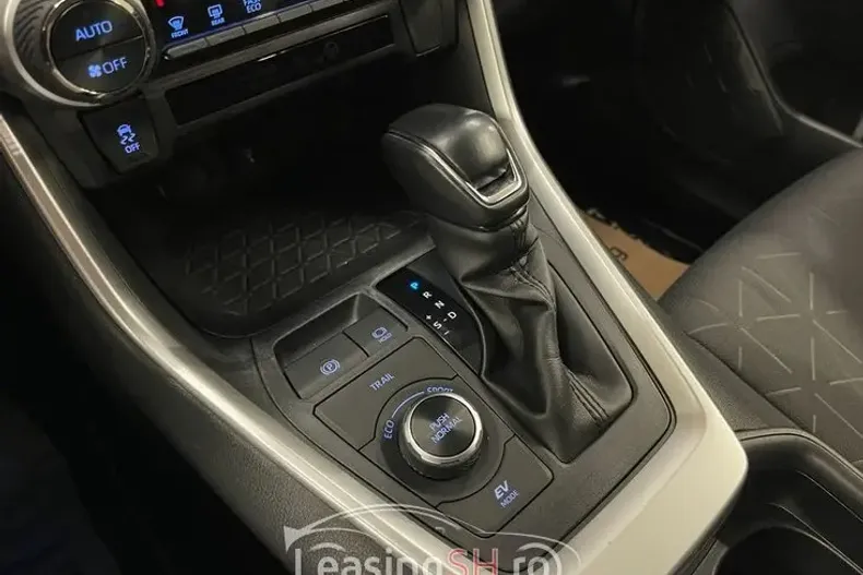 Toyota RAV4 din 2020 cu 98.188 km - oferta TOY102416 - foto 14