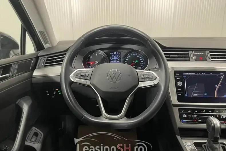 Volkswagen Passat din 2021 cu 82.365 km - oferta VOL101926 - foto 12