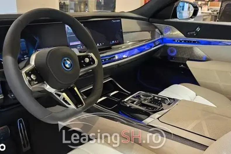 BMW 750e din 2025 cu 1 km - oferta BMW101739 - foto 4