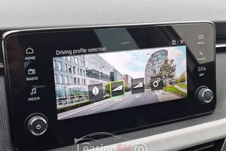 Skoda Kamiq din 2024 cu 30.222 km - oferta SKO103268 - foto 10