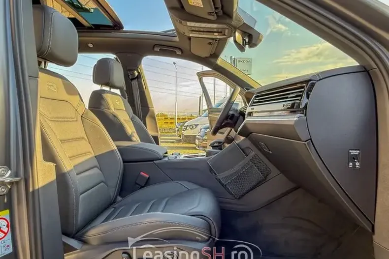 Volkswagen Touareg din 2025 cu 1 km - oferta VOL102399 - foto 7