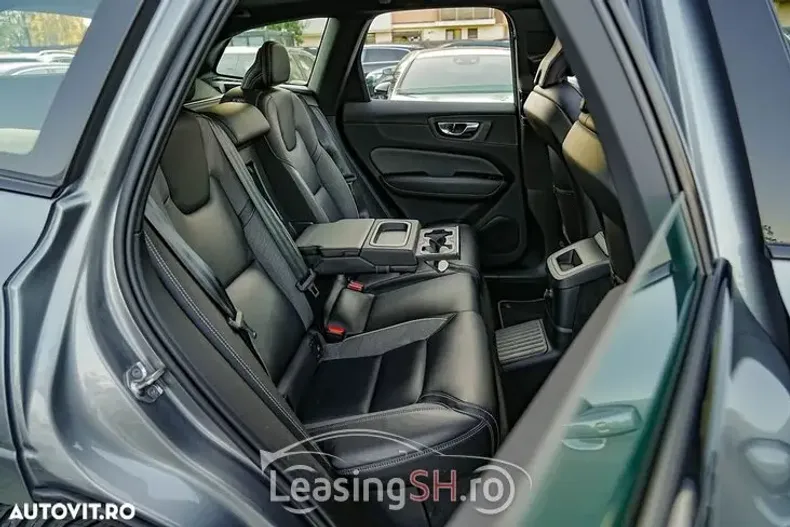 Volvo XC60 din 2020 cu 156.145 km - oferta VOL101794 - foto 13