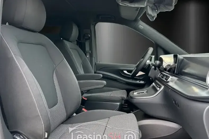 Mercedes-Benz 300 din 2024 cu 8.600 km - oferta MER98272 - foto 9