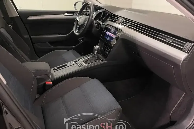 Volkswagen Passat din 2021 cu 71.438 km - oferta VOL102624 - foto 19
