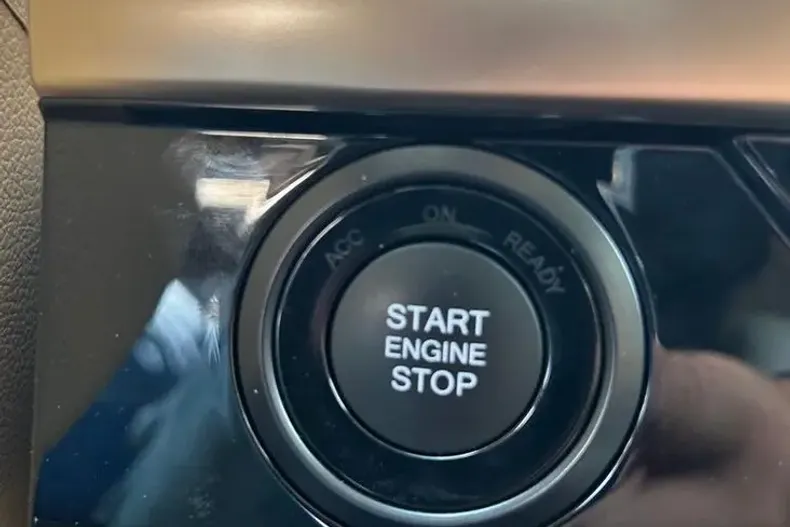 Ssangyong Actyon din 2025 cu 2.000 km - oferta SSA103090 - foto 32