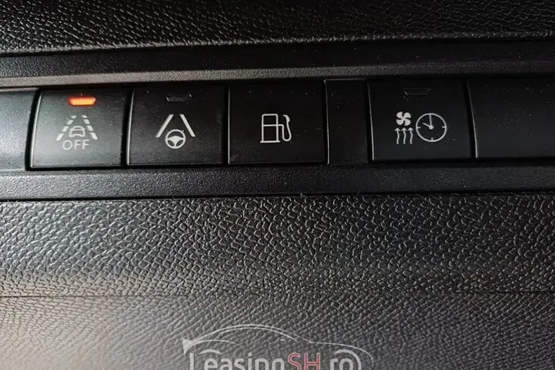 Peugeot 3008 din 2020 cu 44.155 km - oferta PEU102828 - foto 30