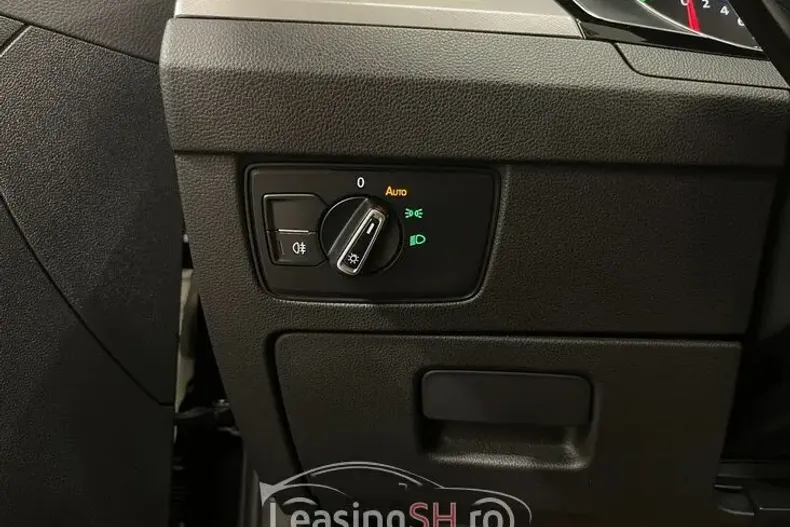 Volkswagen Passat din 2021 cu 71.438 km - oferta VOL102624 - foto 4