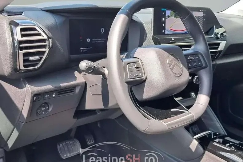 Citroën C4 din 2025 cu 8.800 km - oferta CIT103084 - foto 3