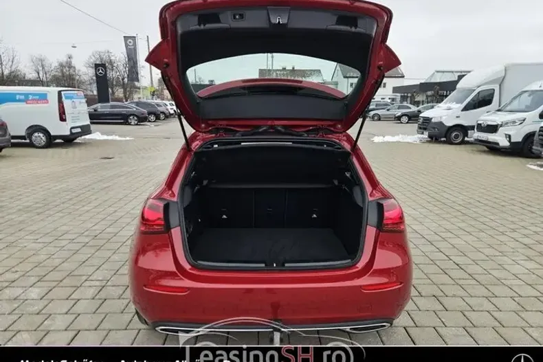 Mercedes-Benz 200 din 2023 cu 2.920 km - oferta MER97687 - foto 10