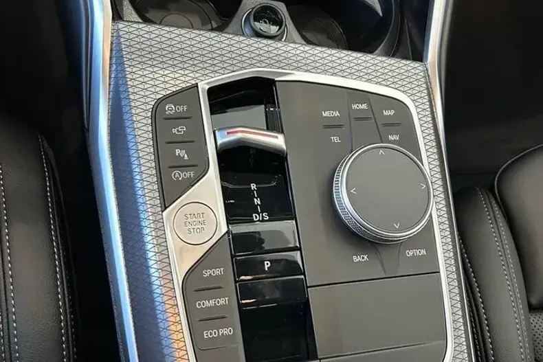 BMW 330i din 2025 cu 1 km - oferta BMW102129 - foto 7