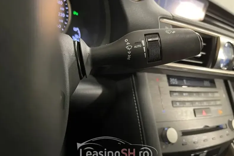 Lexus Seria IS din 2019 cu 168.046 km - oferta LEX103169 - foto 31