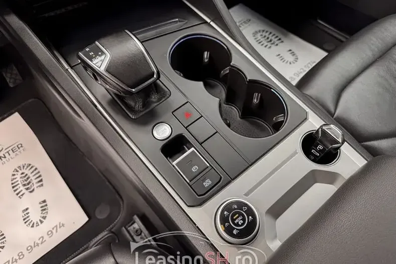 Volkswagen Touareg din 2019 cu 142.000 km - oferta VOL95356 - foto 35