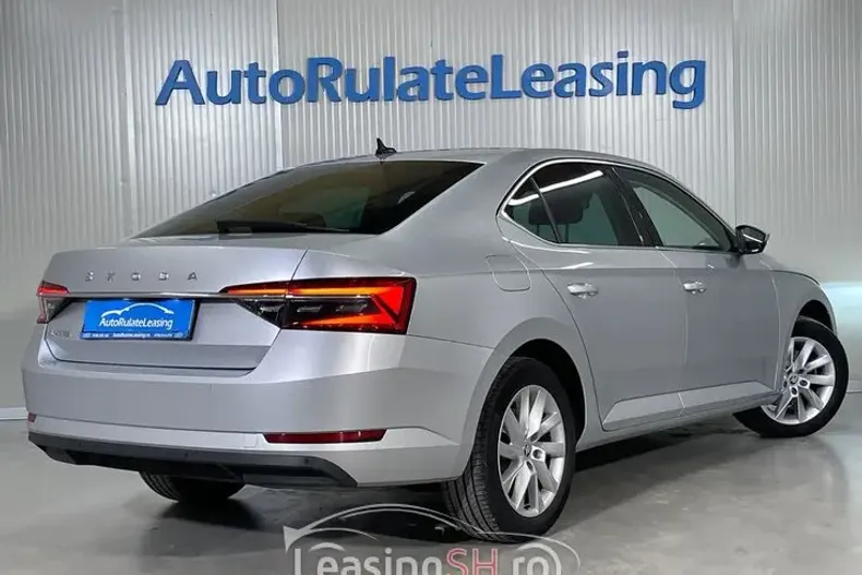 Skoda Superb din 2021 cu 30.446 km - oferta SKO102632 - foto 12