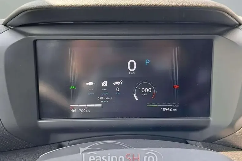 Citroën C4 din 2025 cu 8.800 km - oferta CIT103084 - foto 5