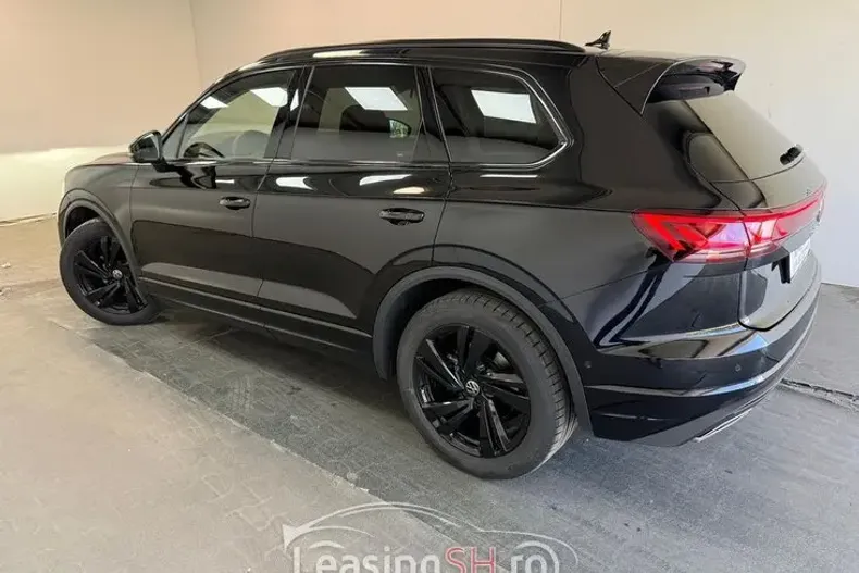 Volkswagen Touareg din 2024 cu 54.000 km - oferta VOL93771 - foto 2