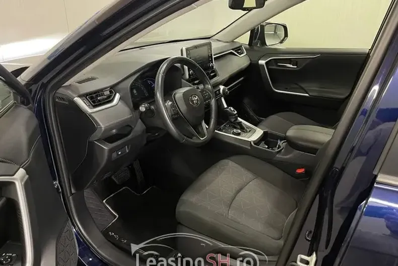 Toyota RAV4 din 2020 cu 98.188 km - oferta TOY102416 - foto 2