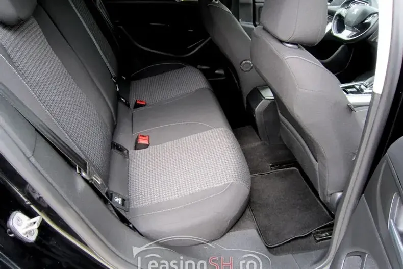 Peugeot 308 din 2020 cu 144.193 km - oferta PEU102072 - foto 12