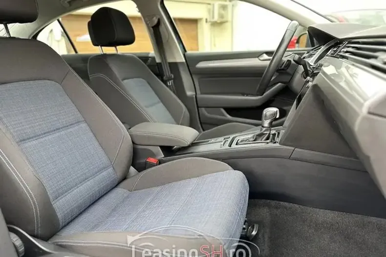 Volkswagen Passat din 2021 cu 144.876 km - oferta VOL100770 - foto 14