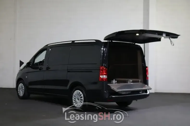 Mercedes-Benz Vito din 2023 cu 7.038 km - oferta MER96778 - foto 8