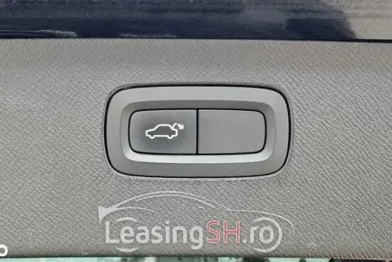 Volvo XC90 din 2020 cu 132.000 km - oferta VOL102740 - foto 13