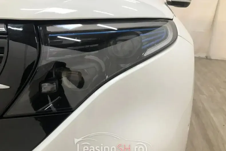 Mercedes-Benz EQC din 2023 cu 4.000 km - oferta MER97825 - foto 9