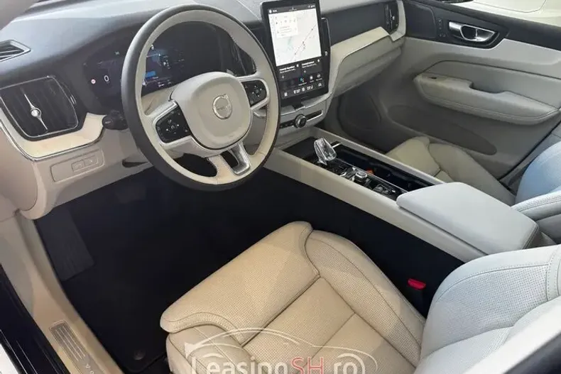 Volvo XC60 din 2025 cu 10 km - oferta VOL102131 - foto 2