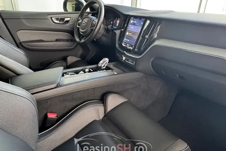 Volvo XC60 din 2023 cu 74.000 km - oferta VOL103145 - foto 5