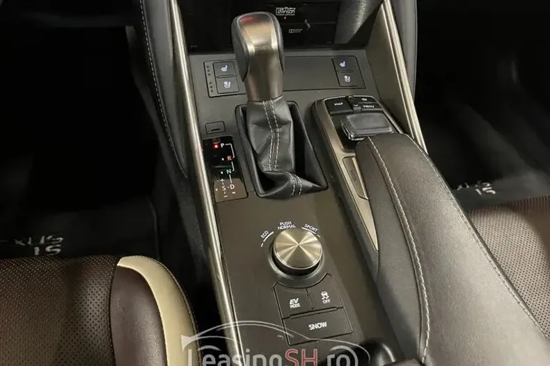 Lexus Seria IS din 2019 cu 168.046 km - oferta LEX103169 - foto 19
