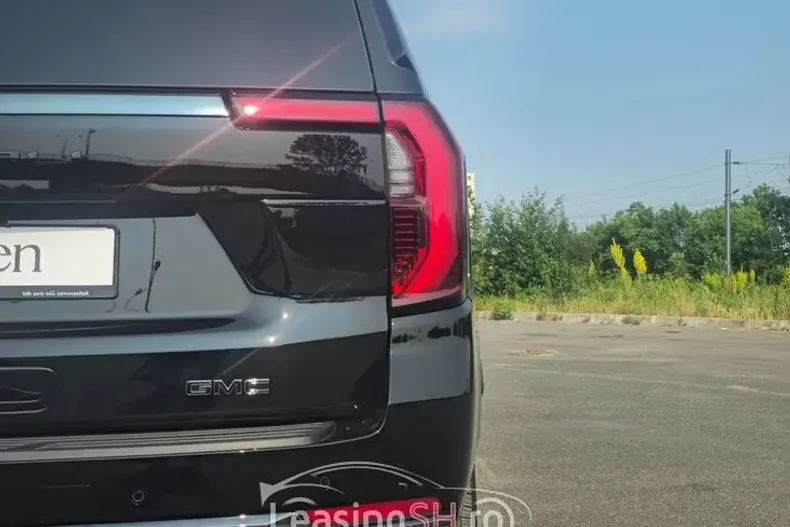 GMC Yukon din 2025 cu 15 km - oferta GMC100489 - foto 24