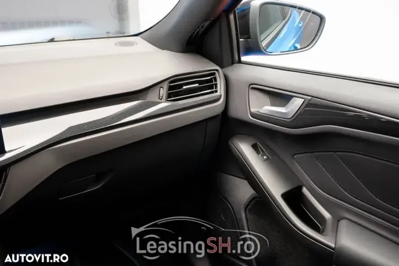 Ford Focus din 2025 cu 5.700 km - oferta FOR103182 - foto 15