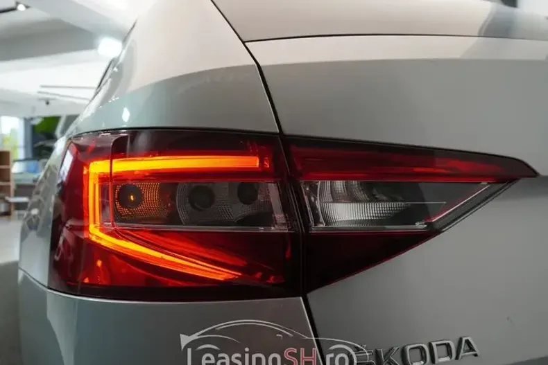 Skoda Superb din 2019 cu 167.200 km - oferta SKO102087 - foto 5