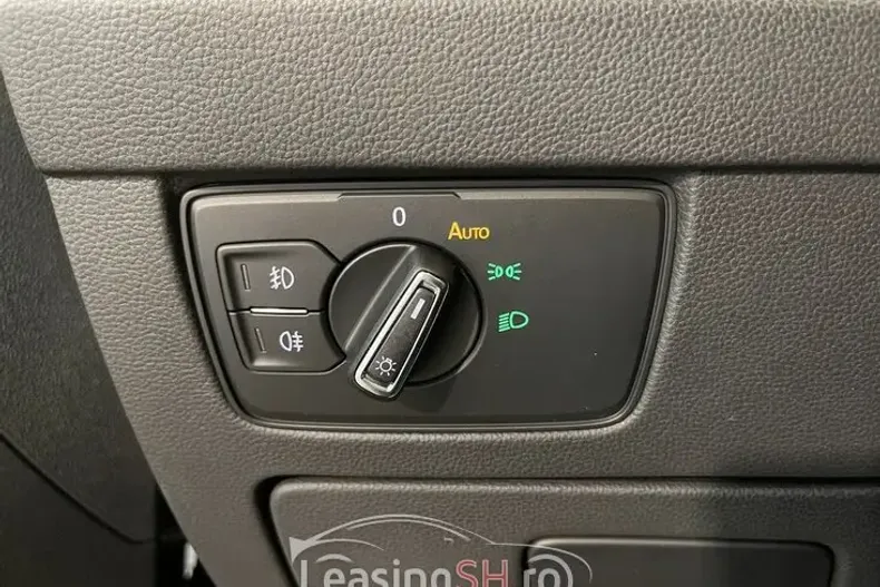 Volkswagen Passat din 2020 cu 90.178 km - oferta VOL103154 - foto 26