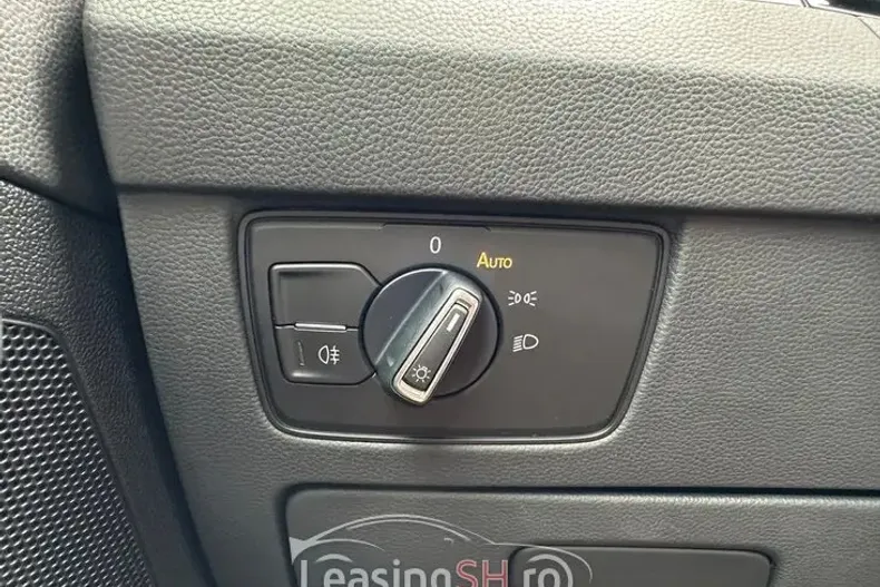 Volkswagen Passat din 2021 cu 144.876 km - oferta VOL101614 - foto 25