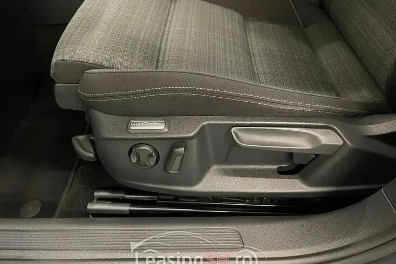 Volkswagen Passat din 2021 cu 108.362 km - oferta VOL101421 - foto 16