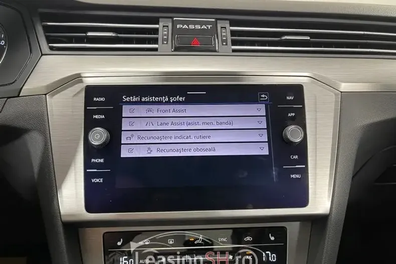 Volkswagen Passat din 2021 cu 82.365 km - oferta VOL101926 - foto 3