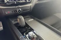 Volvo XC60 din 2020 cu 106.000 km - oferta VOL102401 - foto 12