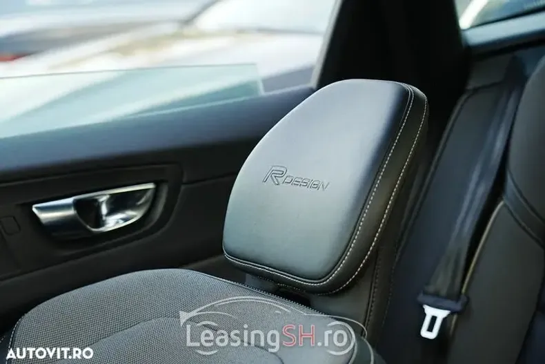 Volvo XC60 din 2020 cu 156.145 km - oferta VOL101794 - foto 5