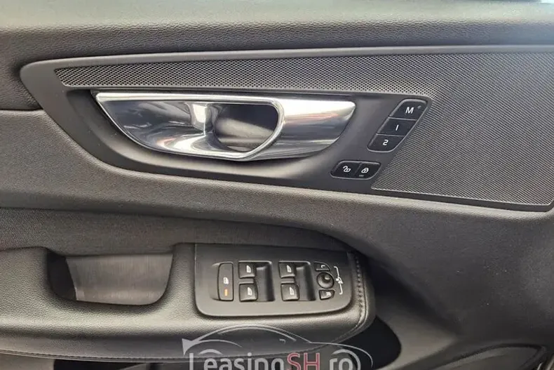 Volvo XC60 din 2021 cu 107.400 km - oferta VOL100259 - foto 21