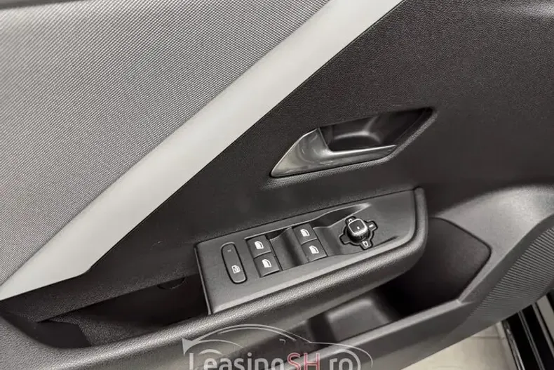 Opel Astra din 2024 cu 32.000 km - oferta OPE101169 - foto 30