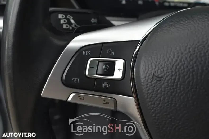 Volkswagen Touareg din 2020 cu 150.142 km - oferta VOL93022 - foto 12