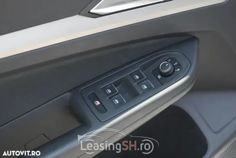 Volkswagen Golf din 2021 cu 23.934 km - oferta VOL95863 - foto 3