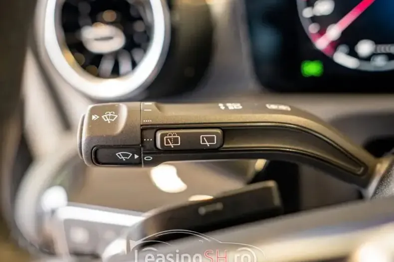 Mercedes-Benz 200 din 2023 cu 9.025 km - oferta MER97685 - foto 5