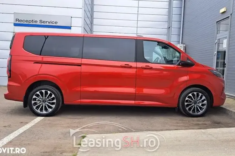 Ford Tourneo Custom din 2025 cu 1 km - oferta FOR93448 - foto 10